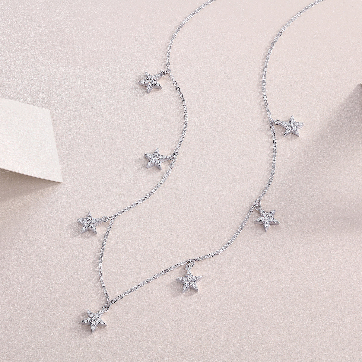 Star Love - A Fashionable And Luxurious Diamond Jewelry Pendant