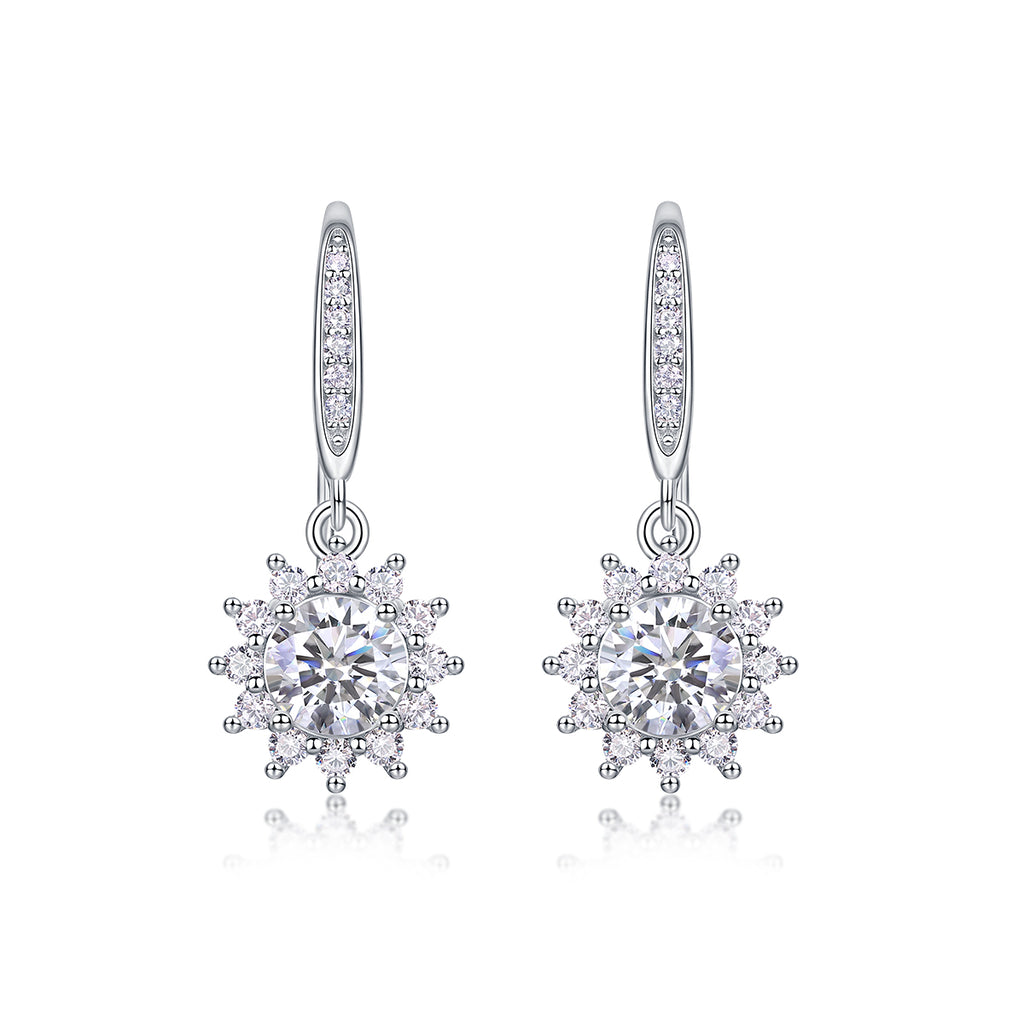 Qingcheng - A Fashionable And Luxurious Diamond Jewelry