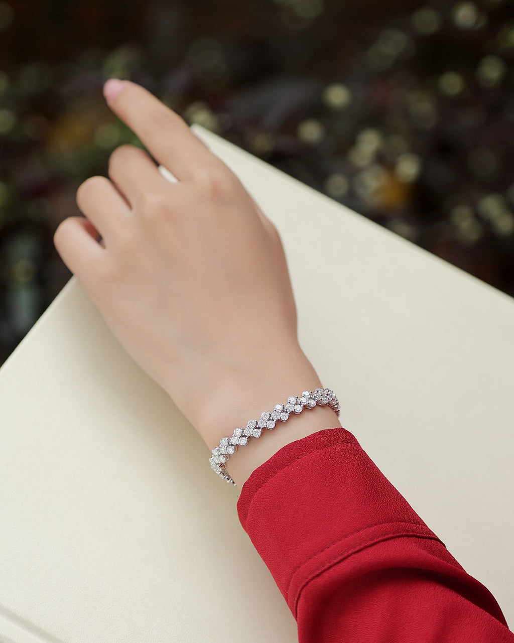 Kanong-Luxury Fashion Mossan Diamond Bracelet