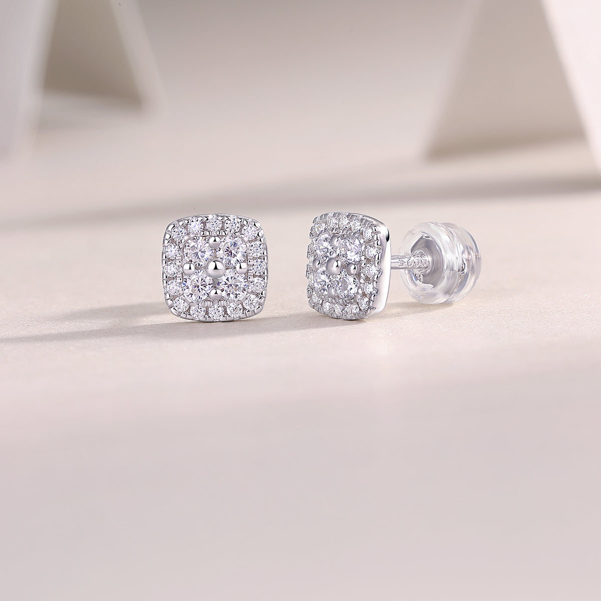 Fog Sea - Fashionable And Luxurious Diamond Jewelry Stud Earrings