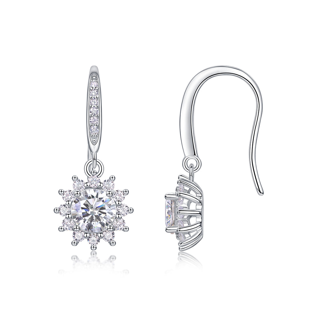 Qingcheng - A Fashionable And Luxurious Diamond Jewelry