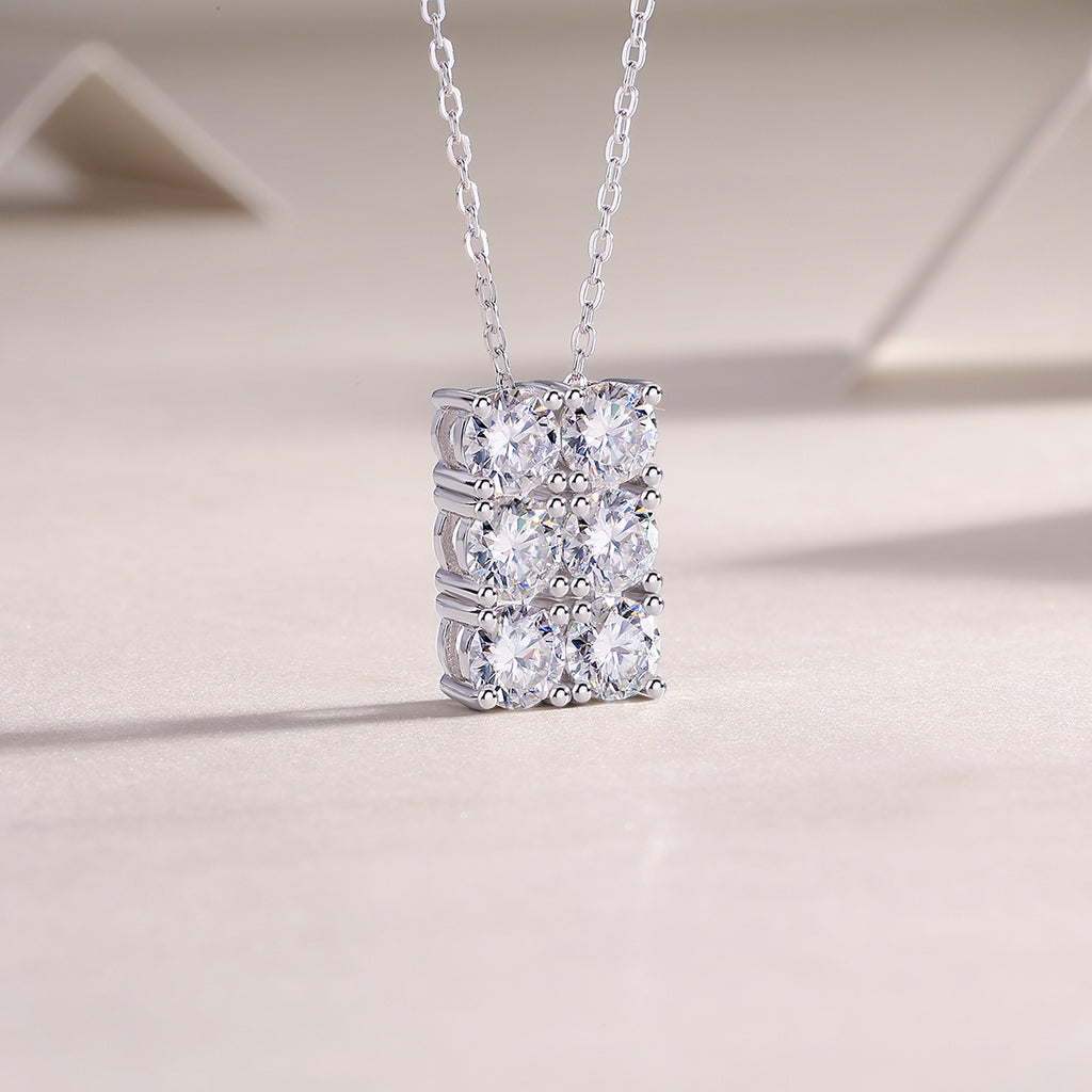 Grand Round -Luxurious Diamond Jewelry Piece