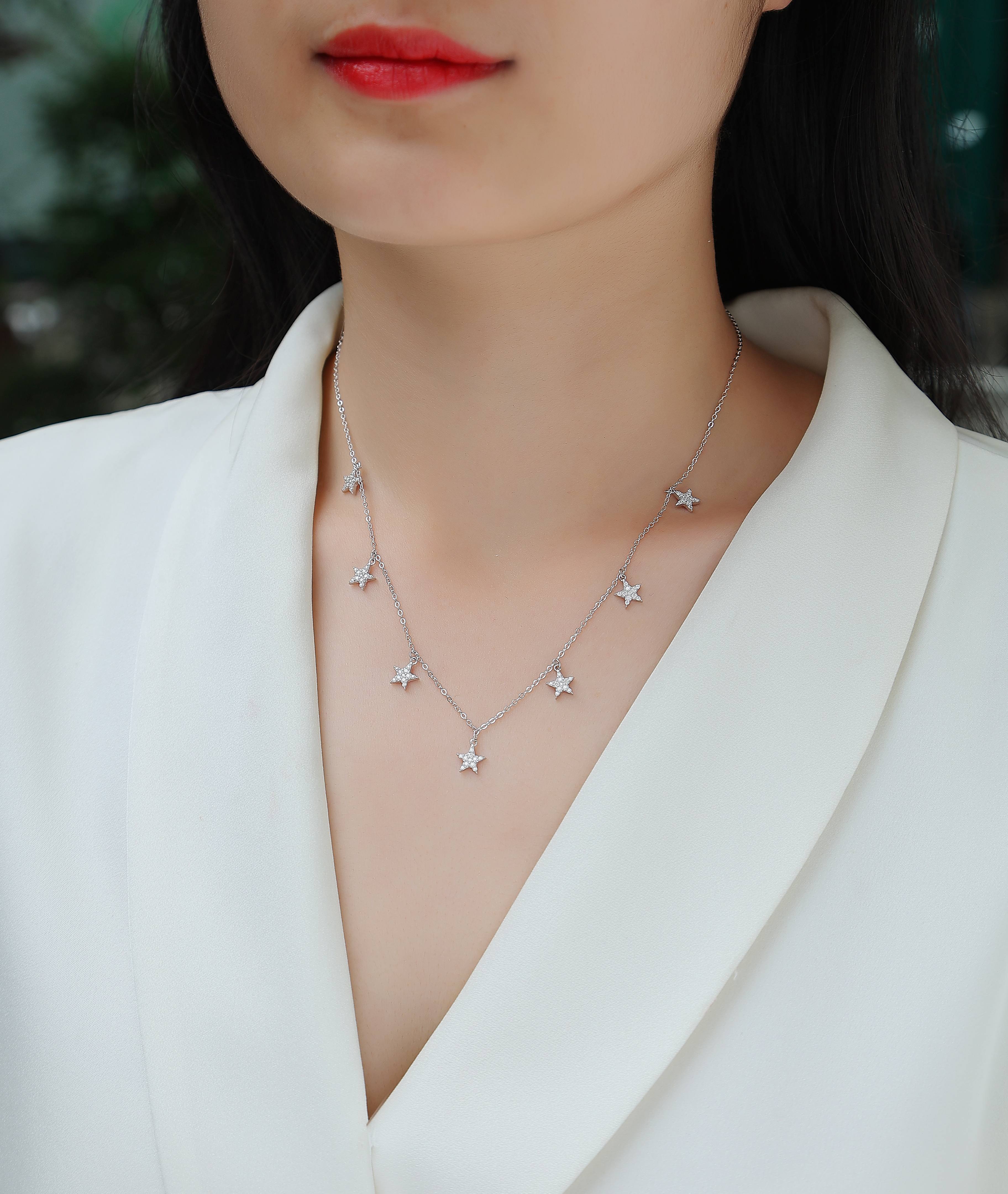 Star Love - A Fashionable And Luxurious Diamond Jewelry Pendant
