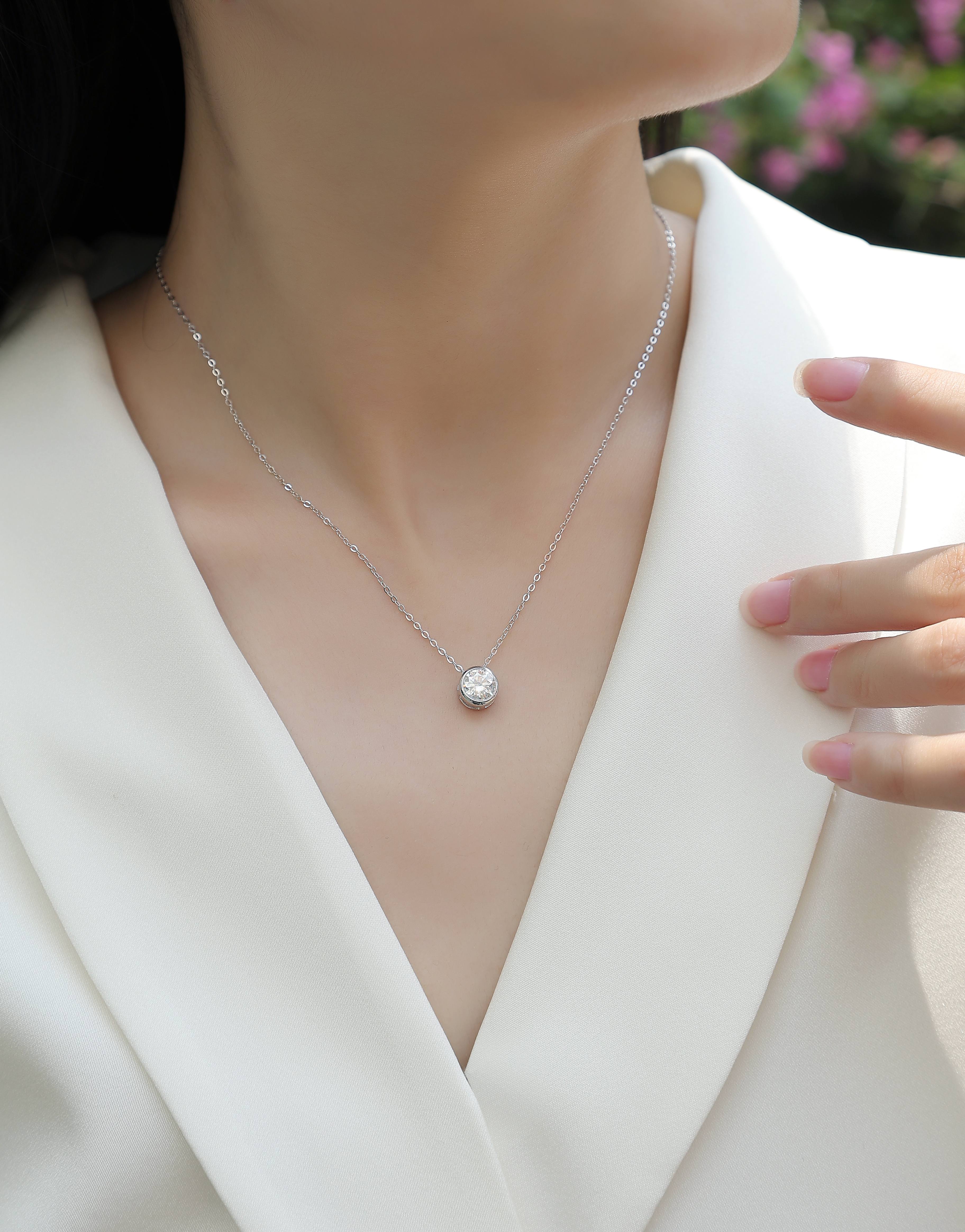 Purity - Luxurious Diamond Jewelry Pendant Set With 1-carat Moissan Diamond