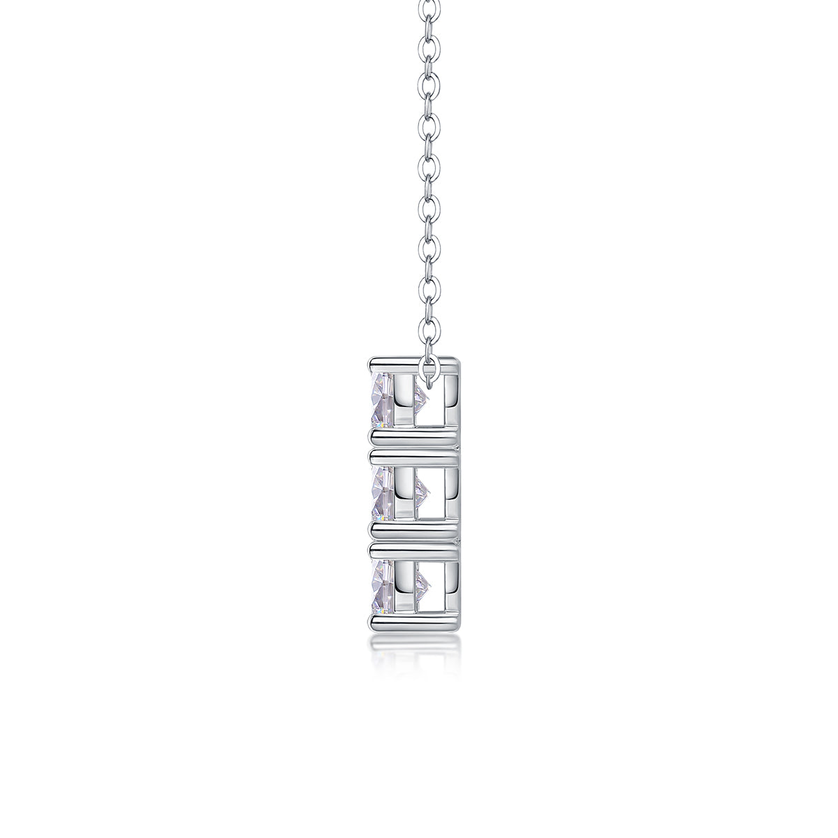 Grand Round -Luxurious Diamond Jewelry Piece
