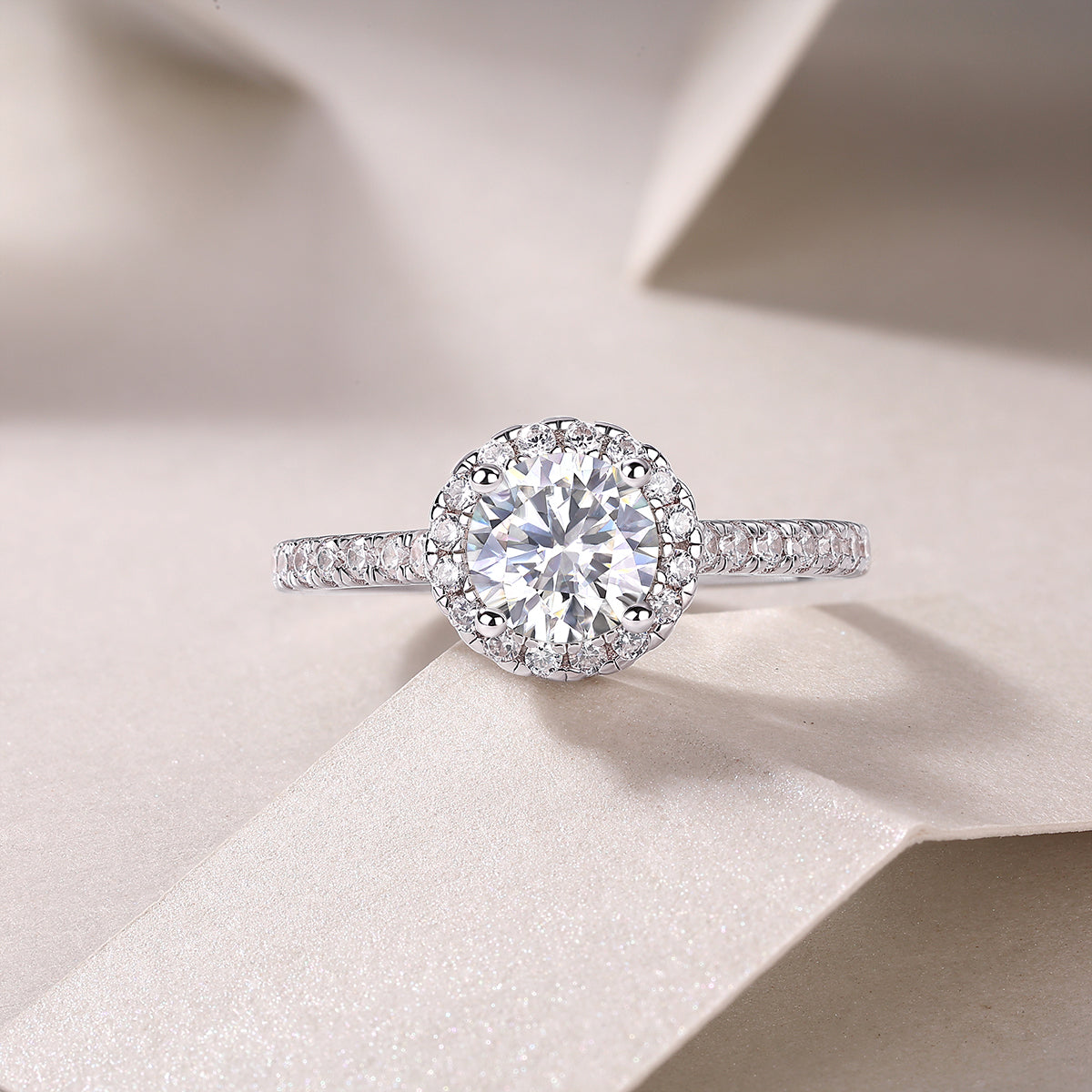 Hug Your Lover- Luxury, Large Diamond Ring