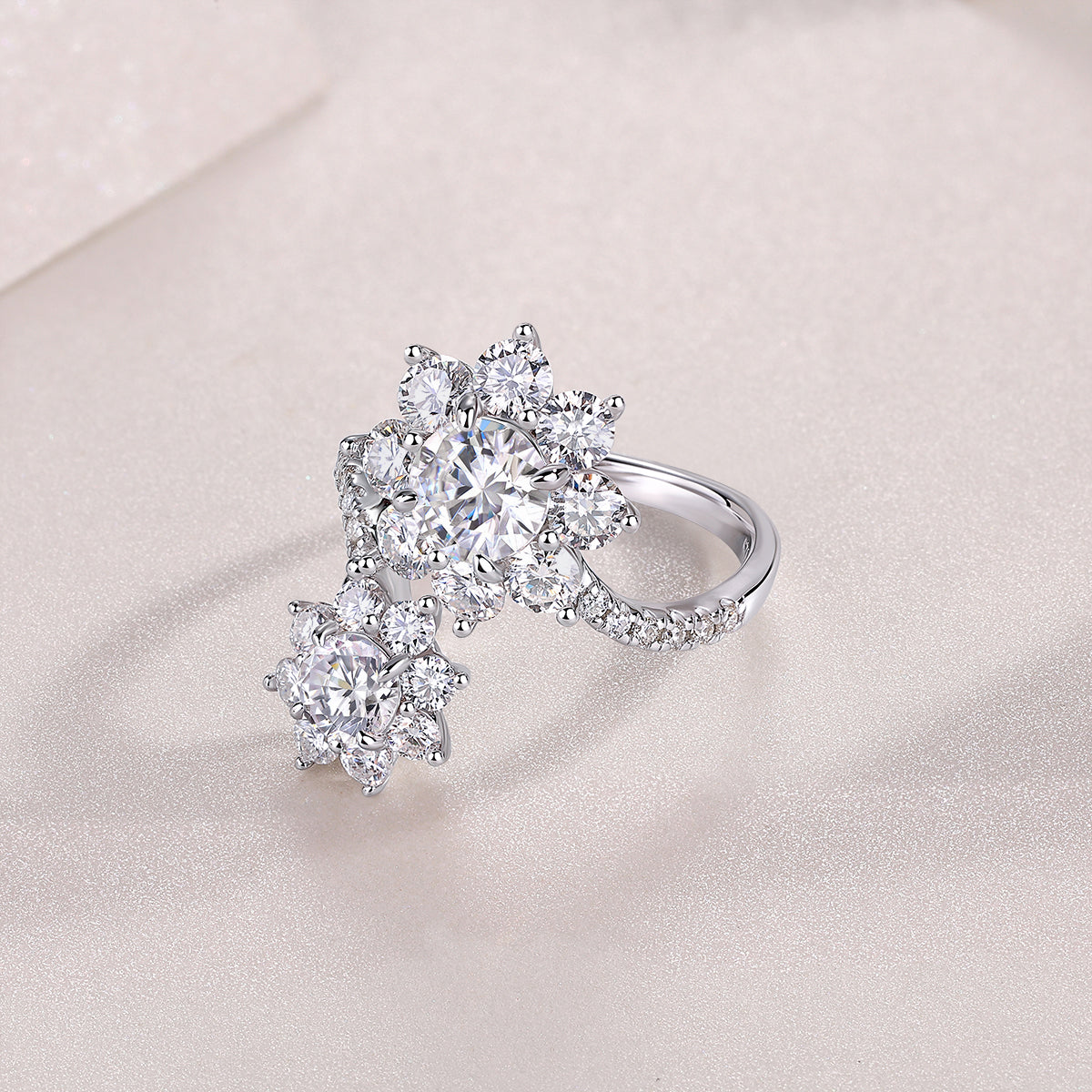 Petal Morning Dew - Diamond Ring With 1-carat Moissanite Diamond