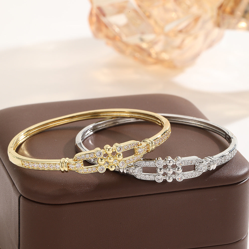 Women's Horseshoe Buckle Bracelet | Geometric Light Luxury | Eco Copper | Gold & White Gold