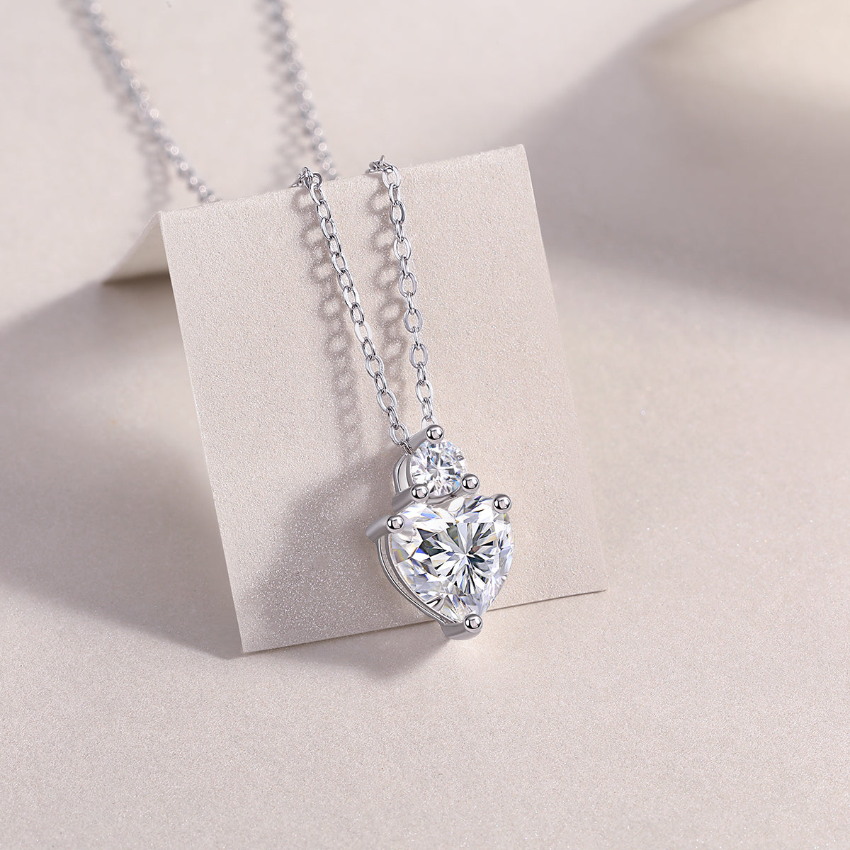Ripple Fantasy - Luxurious Diamond Jewelry Pendant Set