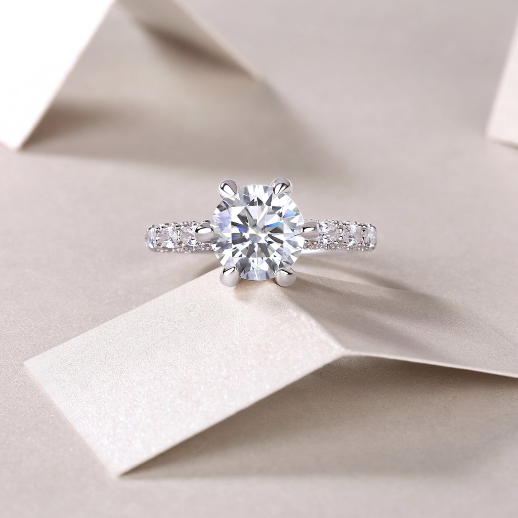 Lady Luck Diamond Ring
