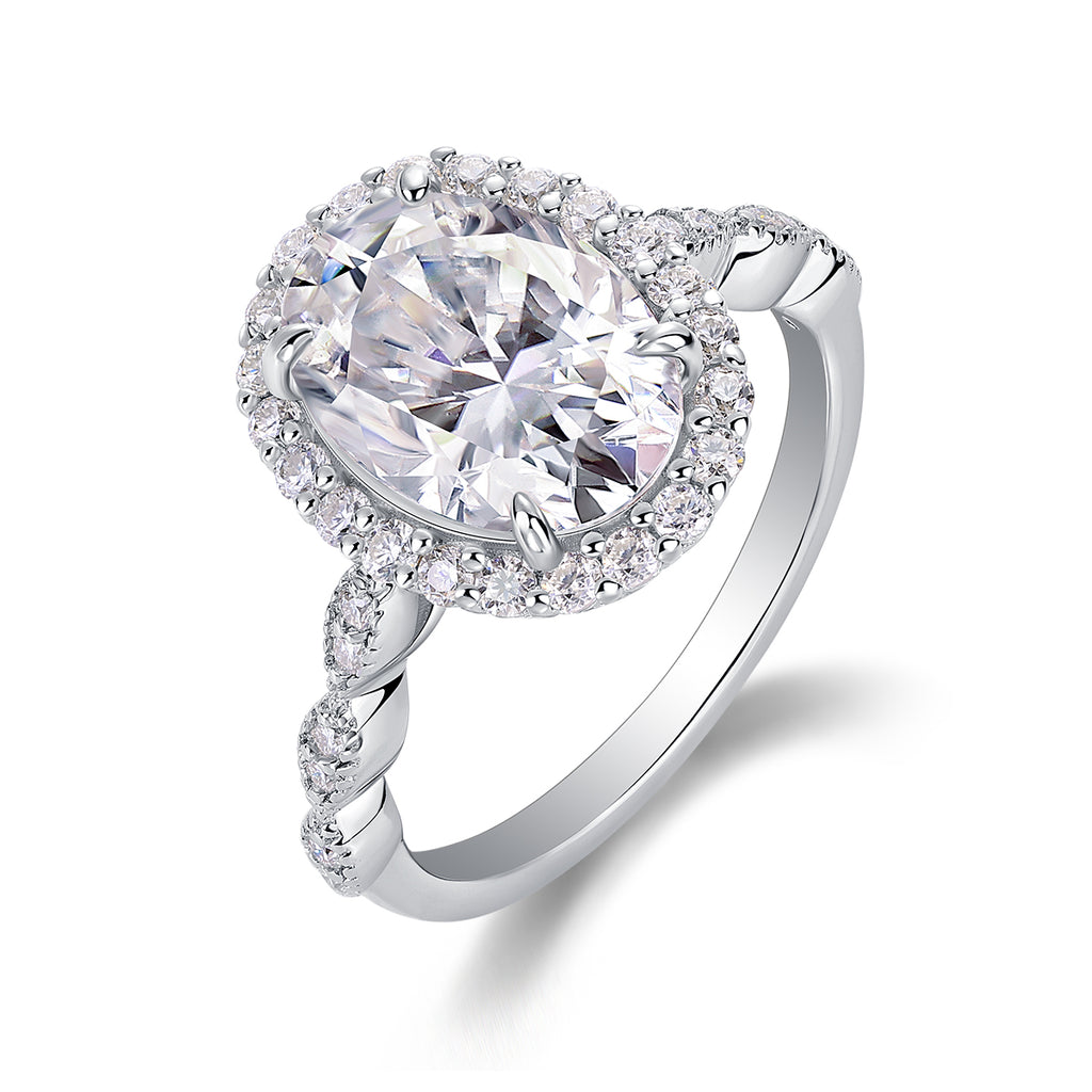 Bright Moon - A Fashionable Diamond Jewelry