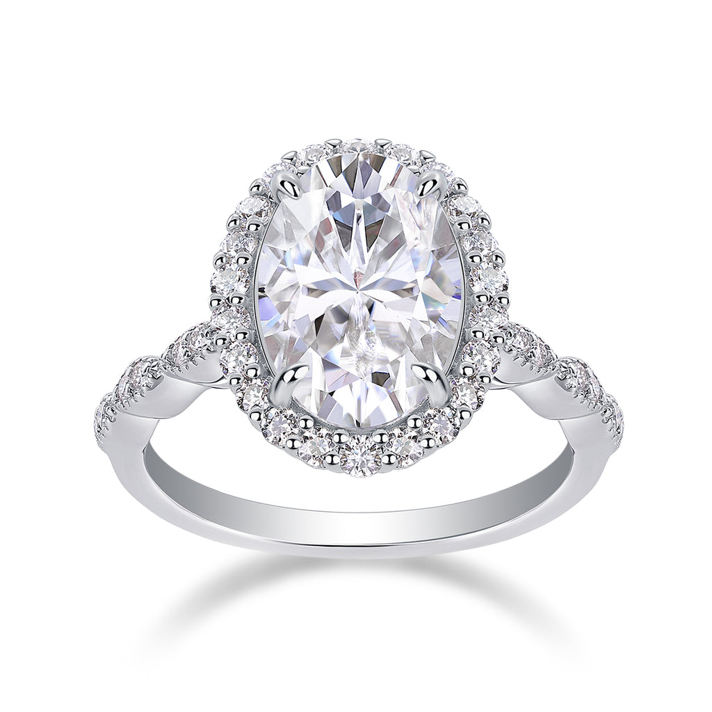 Bright Moon - A Fashionable Diamond Jewelry