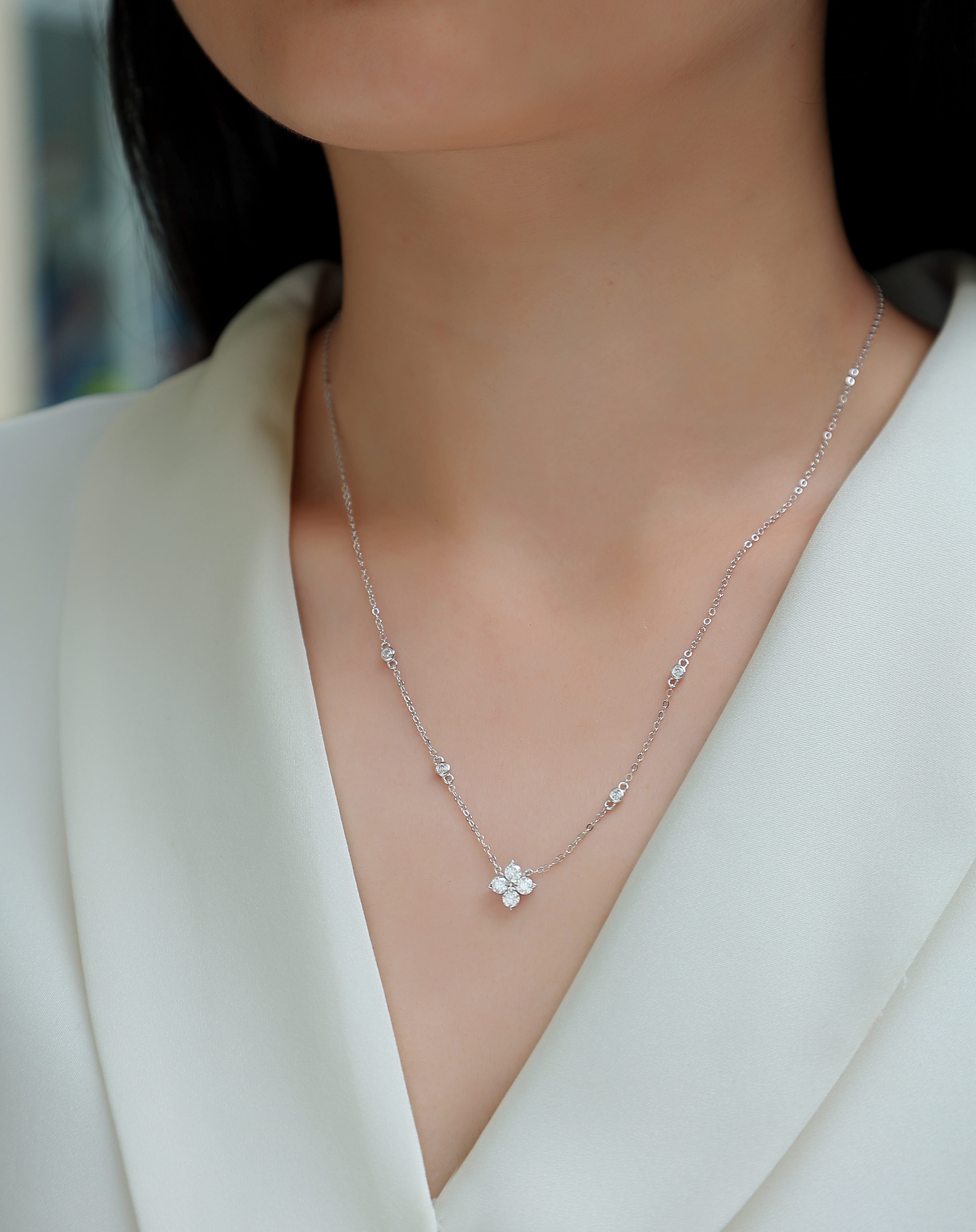Sweetheart Halo -Luxurious Diamond Jewelry