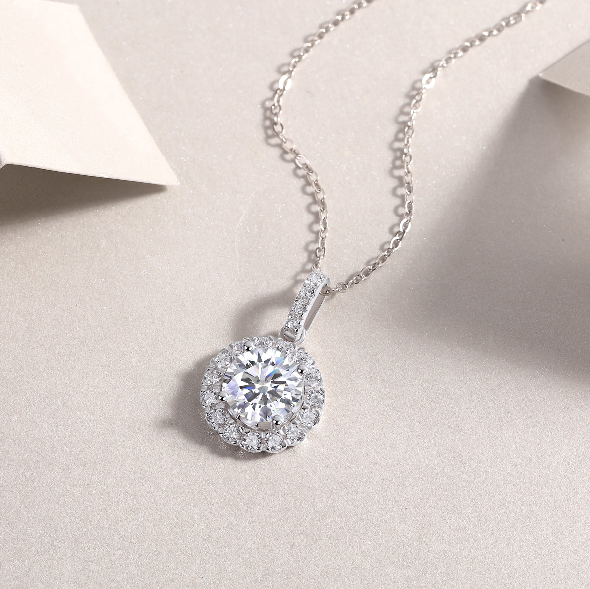 Dandelion - Luxurious Diamond Jewelry Pendant Set With 2-carat Moissan Diamond