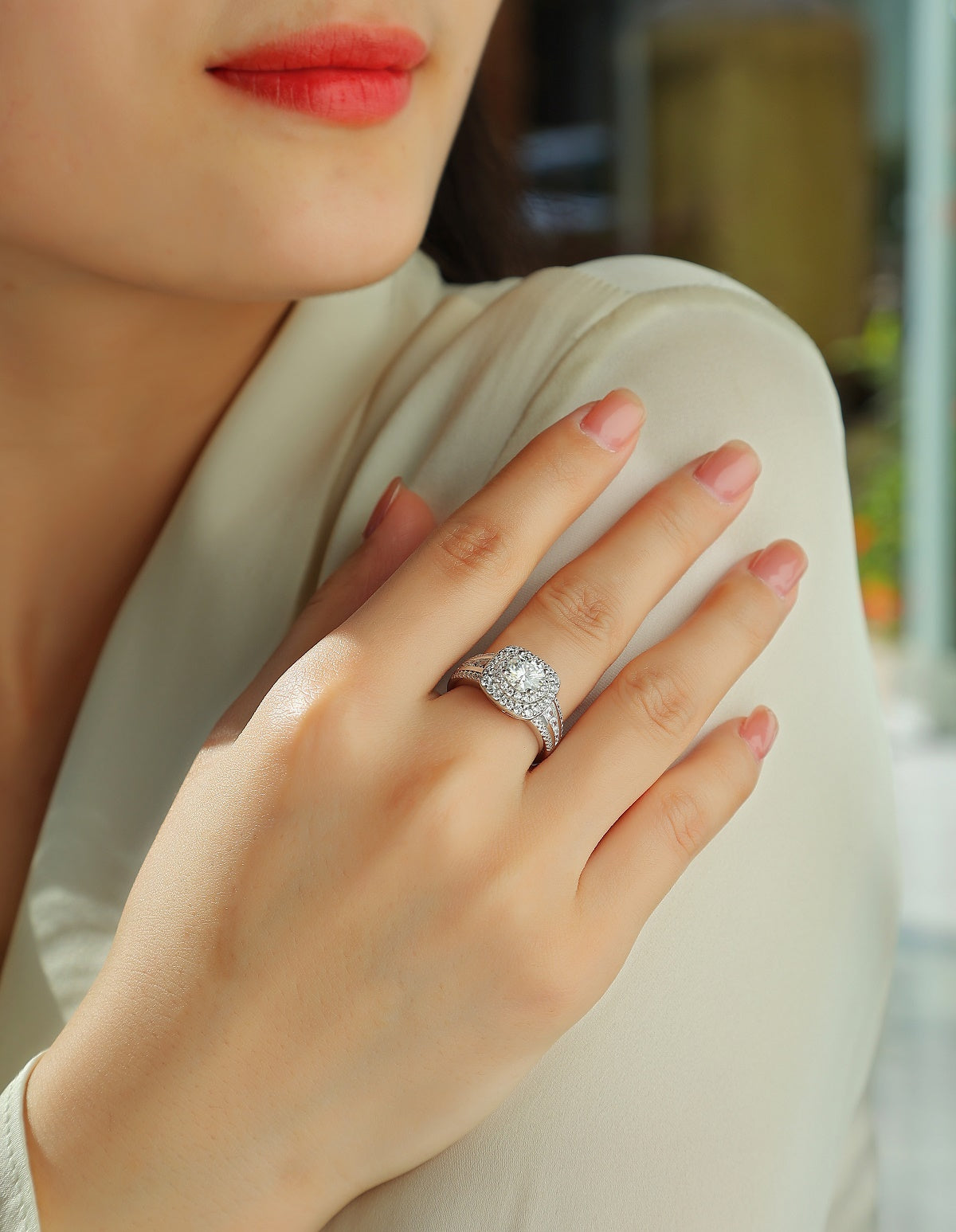 Starry Sky Crown - A Fashionable Jewelry Ring with 1-carat Moissan Diamond