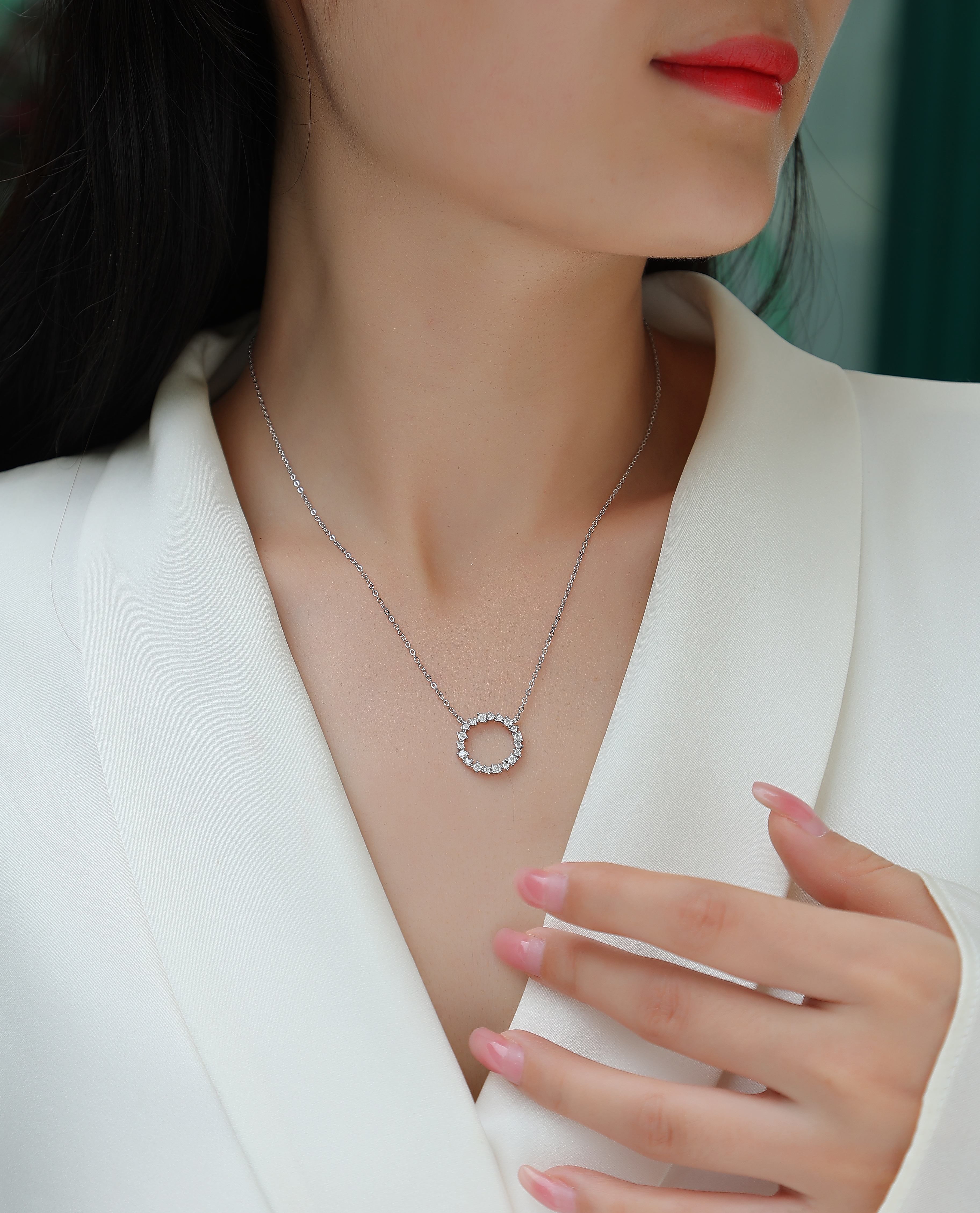 Emerald Water Ripples - Luxurious Diamond Jewelry Pendant Set