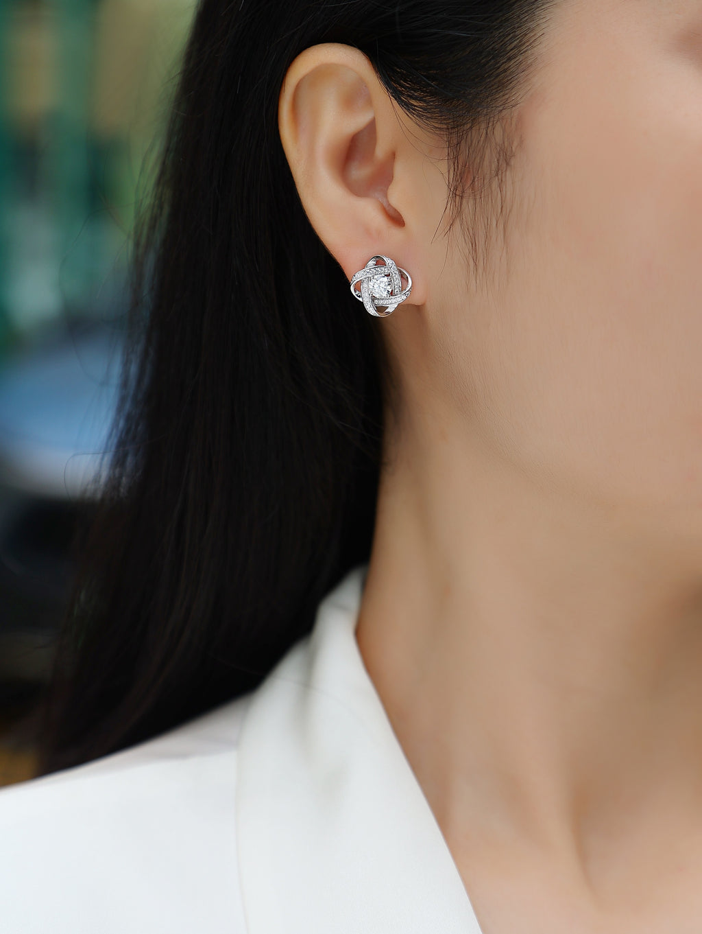 Hope Beam -  Luxurious Diamond Stud Earrings