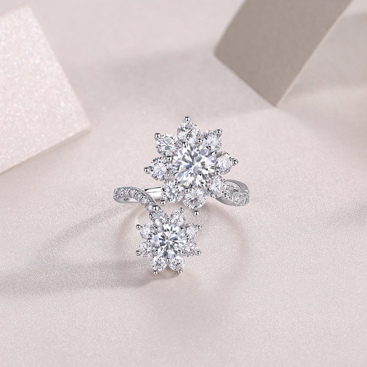 Petal Morning Dew - Diamond Ring With 1-carat Moissanite Diamond
