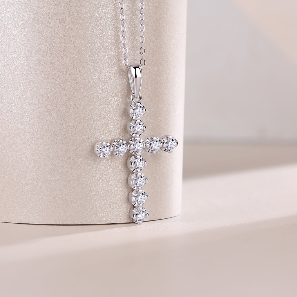 Entrust Luxury Fashion Diamond Pendant