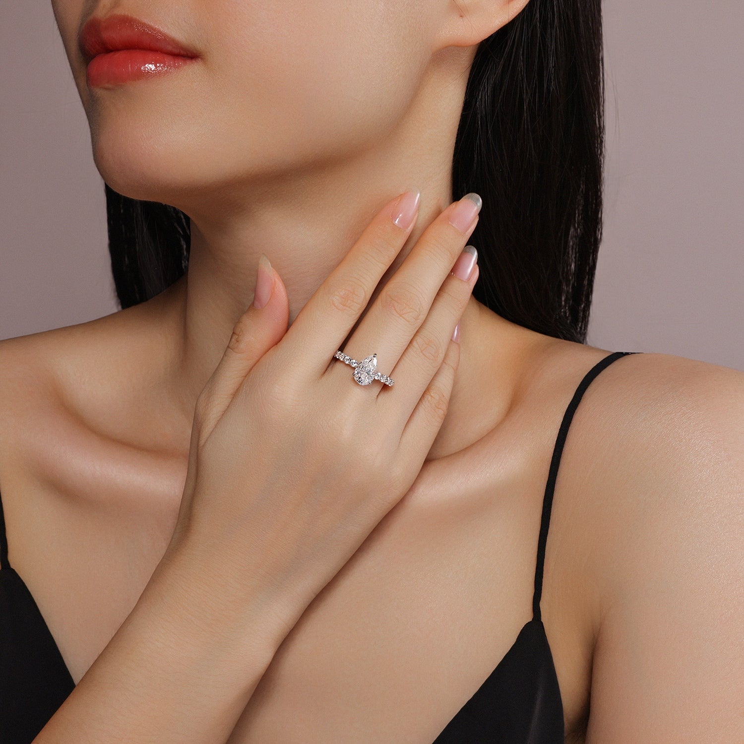 Moonlight Water Drop - A Fashionable Diamond Jewelry
