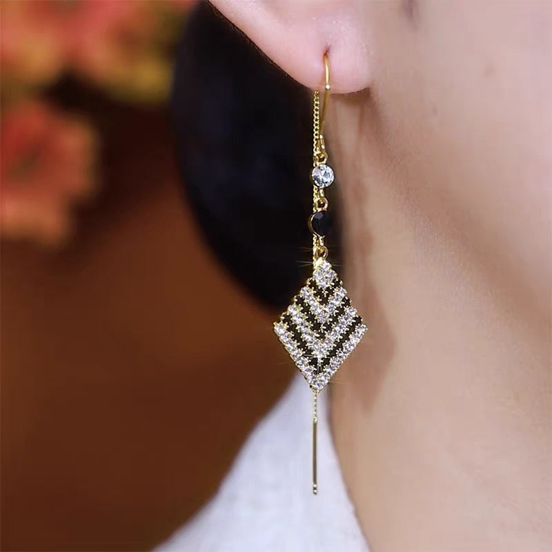 Full Diamond Rhombus Earrings | Black & White | Geometric Light Luxury | Temperament Style