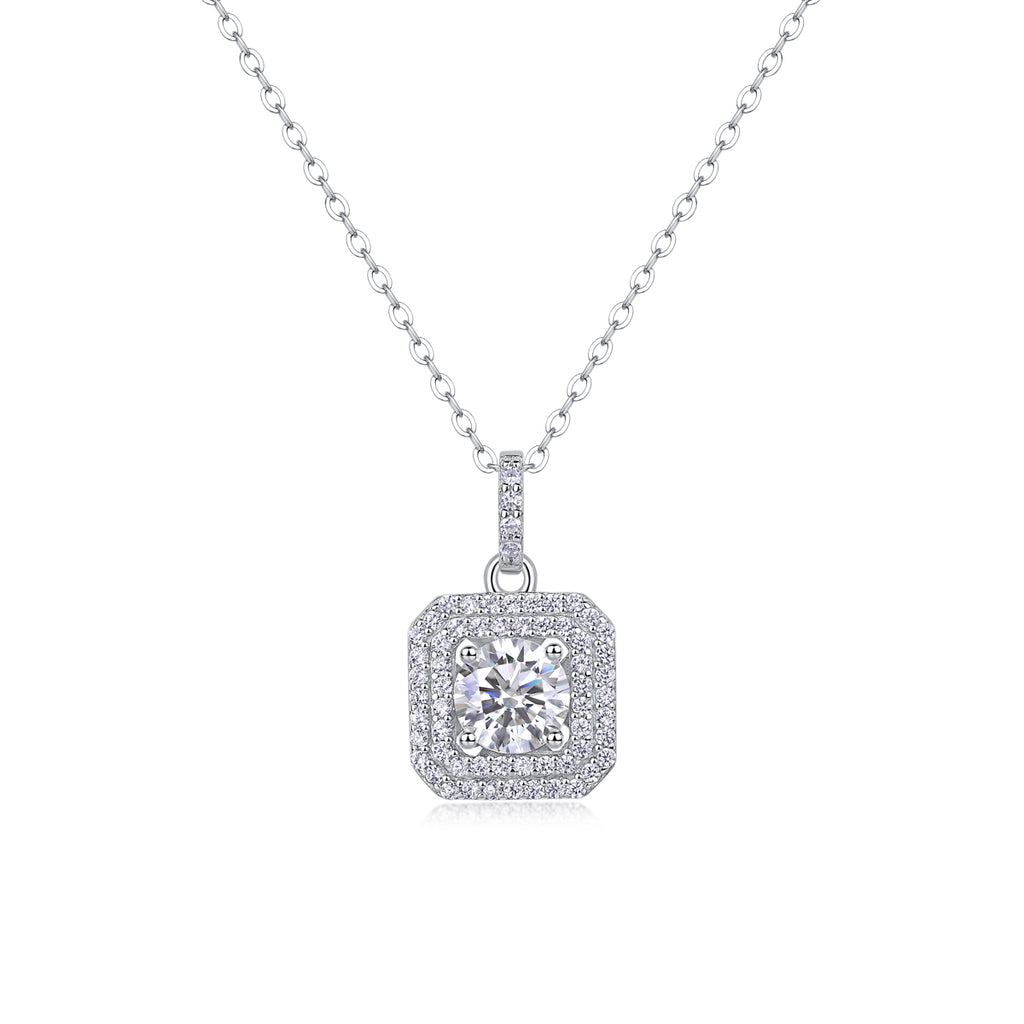 Sugar Diamond - A Fashionable And Luxurious Diamond Jewelry With 1-carat Moissanite Pendant