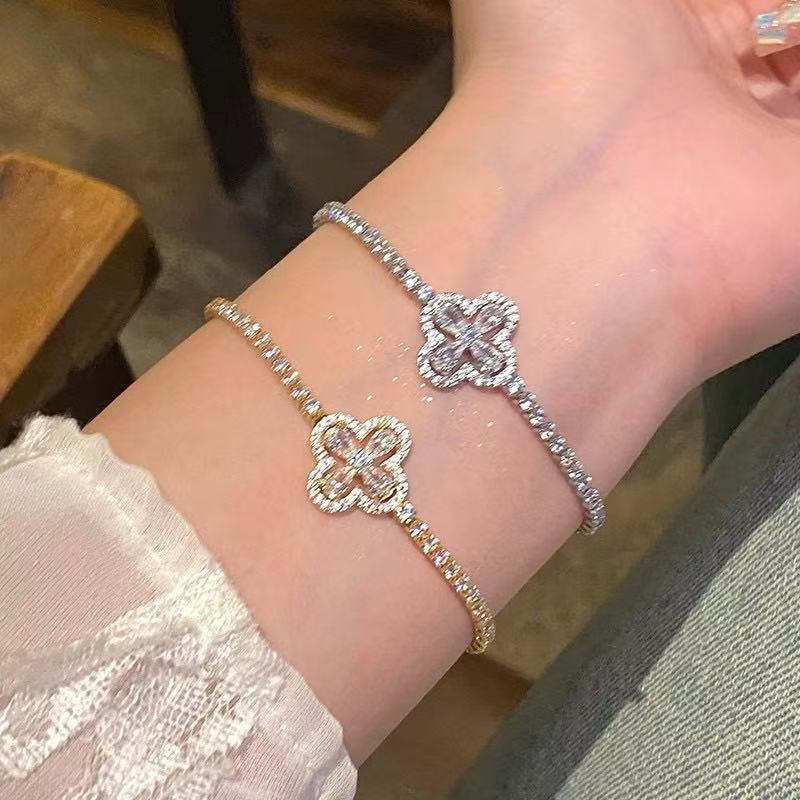 Full-Crystal Four-Leaf Clover Bracelet | Light Luxury | Gold & Silver
