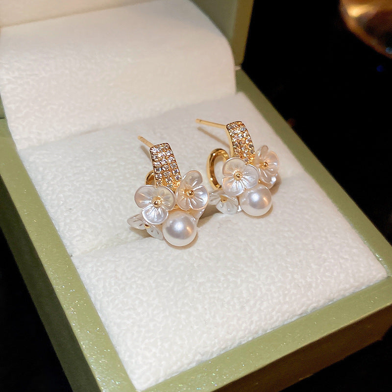 French-Style Flower Pearl Stud Earrings | Light Luxury | Floral | Gold Silver Needle