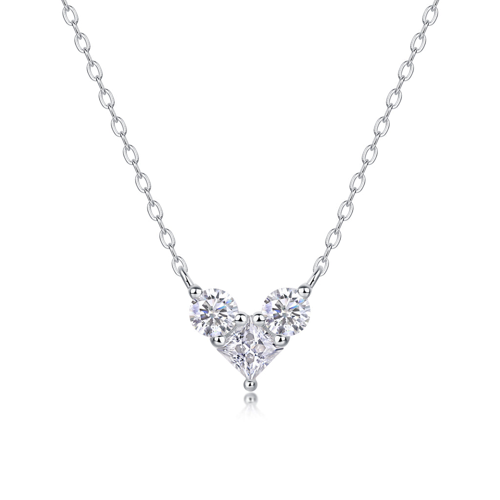 Love In The Present - A Fashionable And Luxurious Diamond Jewelry Pendant Set
