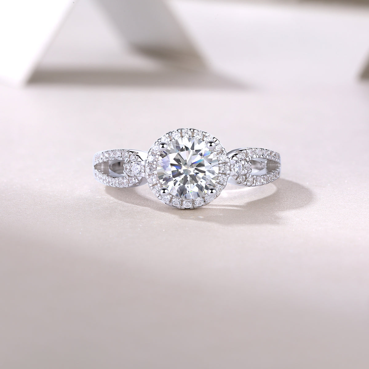 Luxury Diamond Wedding Ring